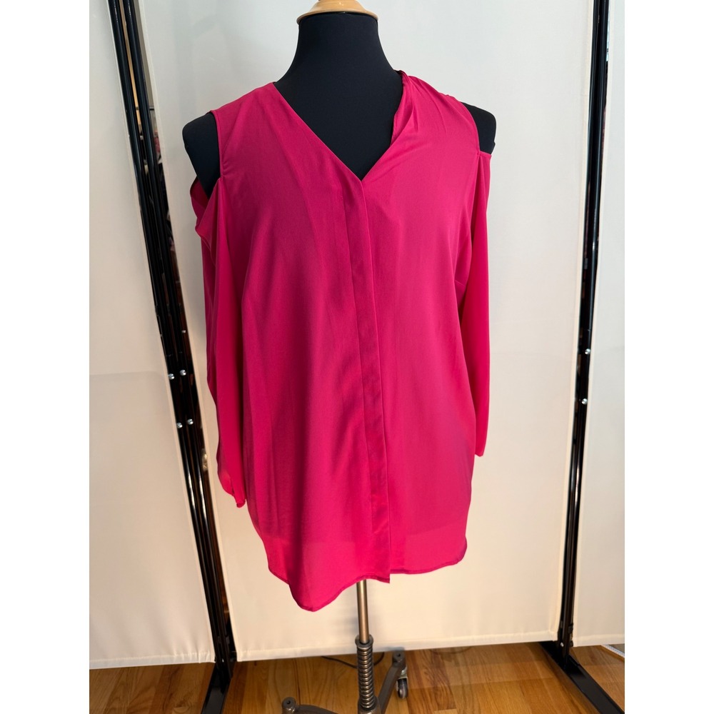 Chicos Pink Cold Shoulder VNeck Blouse Magenta Long Sleeve Tunic Top Size 2